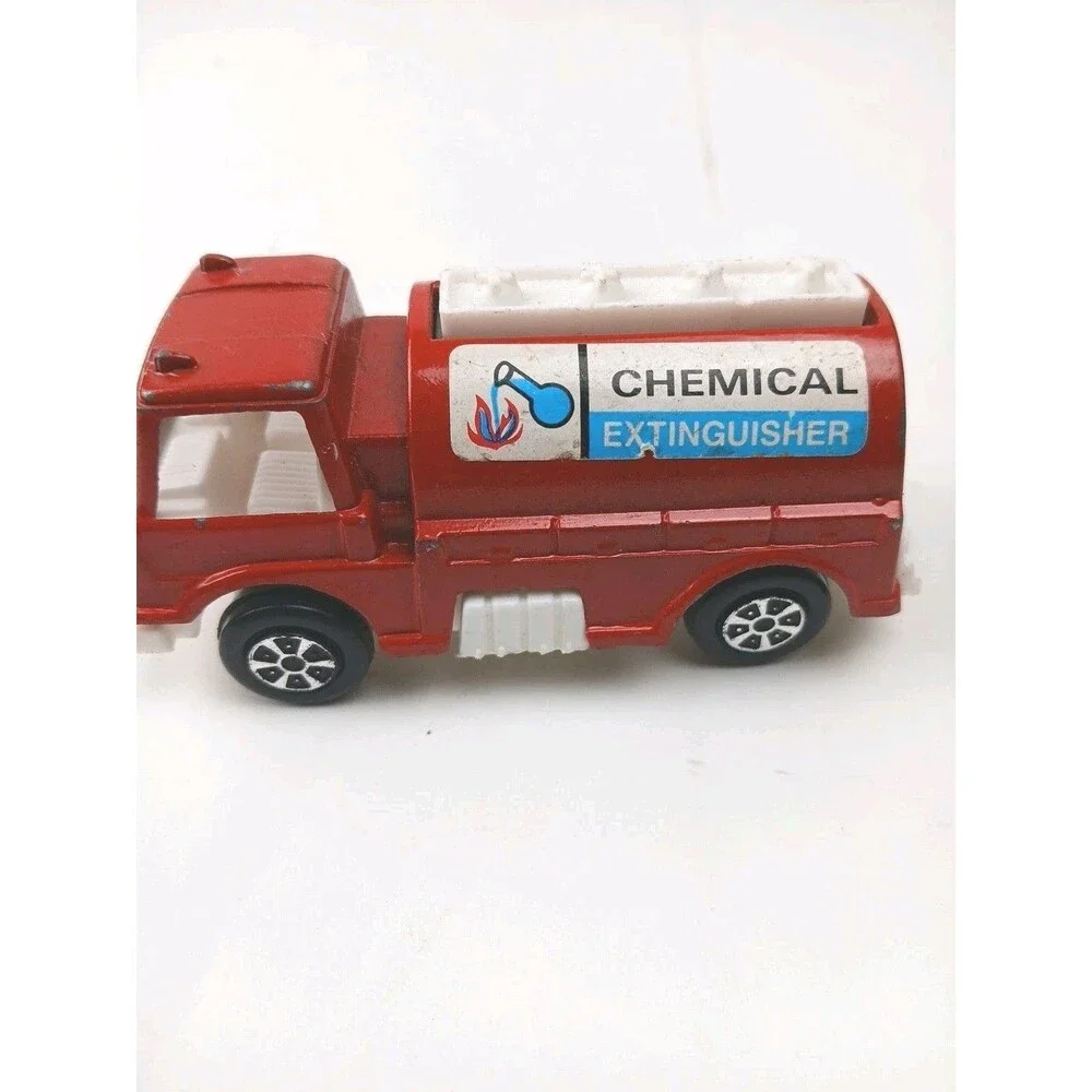 Vintage 1970 Tootsie Toy Chemical Extinguisher Truck Red Metal & Plastic